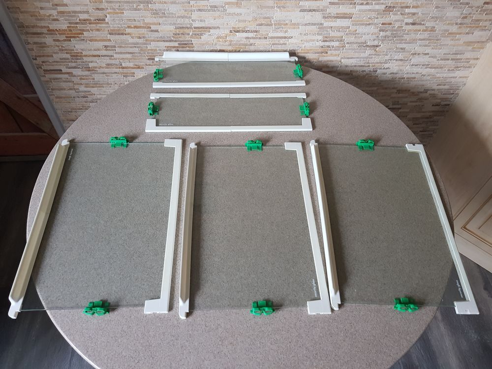 Etag�res en verre et porte-bouteille frigidaire 30 Rennes (35)