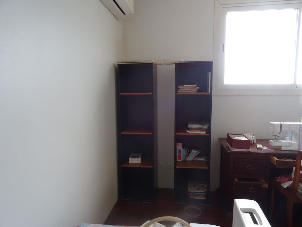 Etag�res 25 Sainte-Suzanne (97)