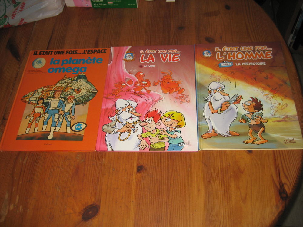 lot 3 bd il �tait une fois l'espace 1982+il �tait une fois la vie 1+l'homme 1 17 C�zy (89)