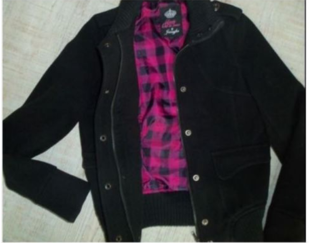 �tat neuf blouson drap chaud jennyfer noir S 36 col montant
8 Antrain (35)