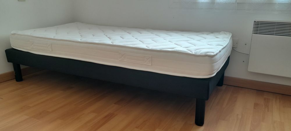 AV lit �tat neuf- jamais utilis�. 200 Surg�res (17)