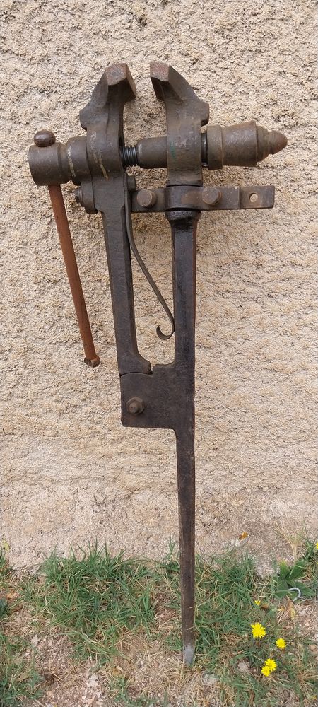 �tau ancien sur pied 130 S�te (34)