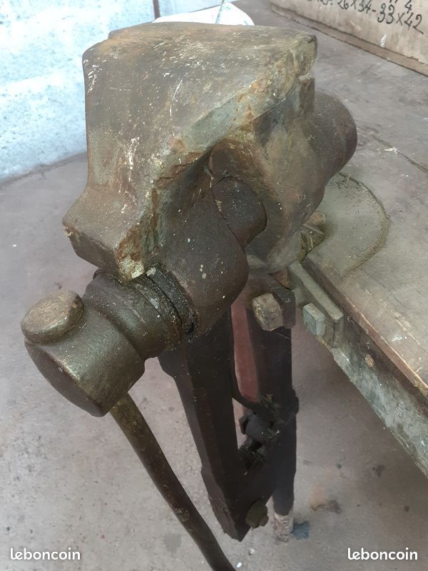 Etau de forgeron 120 Saint-Paul-l�s-Dax (40)