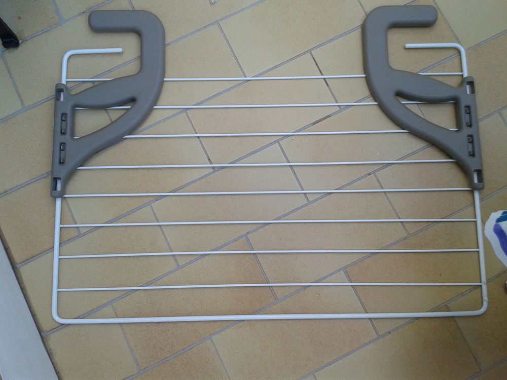 Etendoir ou s�choir neuf pour balcon ou radiateur 12 Dijon (21)