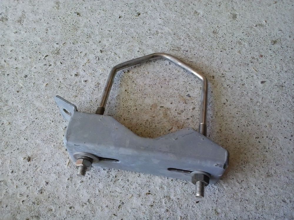 Etrier bride fixation galvanis�e 120mm 5 Boisset-et-Gaujac (30)