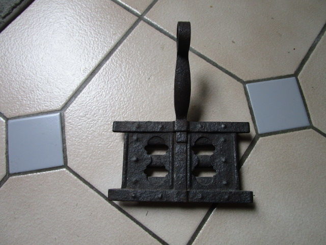 Etrille A Chevaux Ancienne. 10 Villepinte (93)