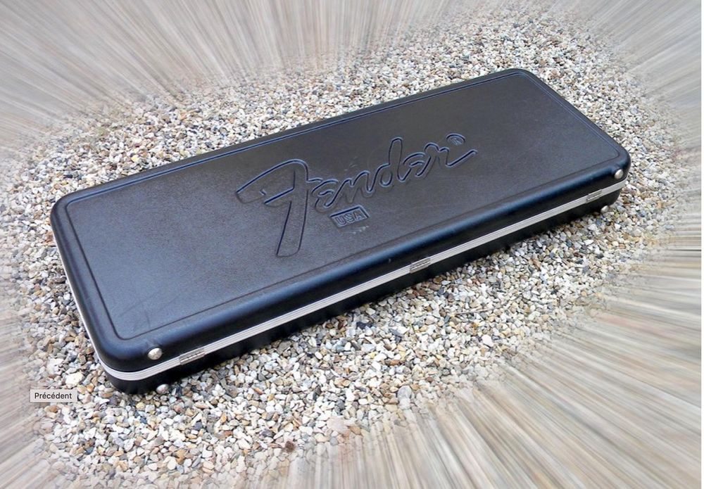 Etui Fender Flight Case Strat Plus 1990 Coque Moul�e 130 Paris 19 (75)