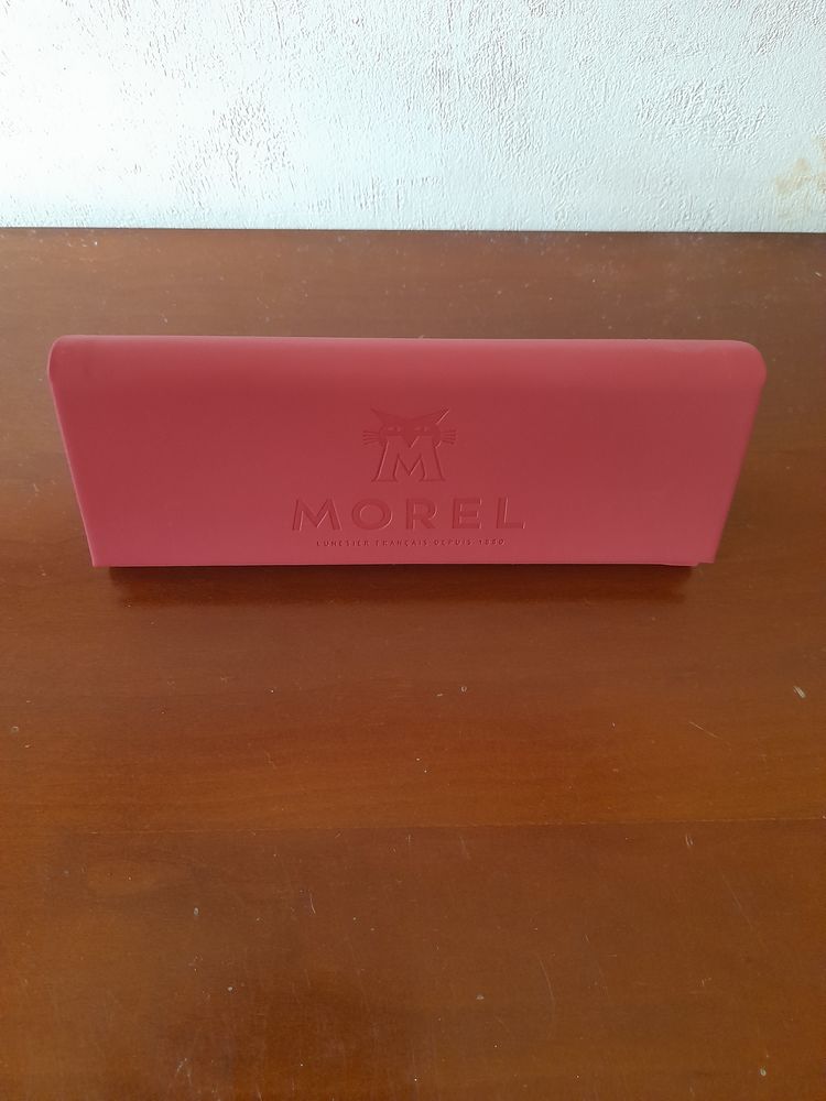 Etui � lunettes rouge 6 Tours (37)