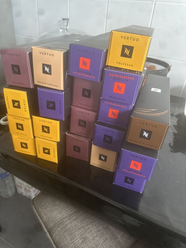 20 �tuis de caf� de NESPRESSO VERTUO 80 Maurepas (78)