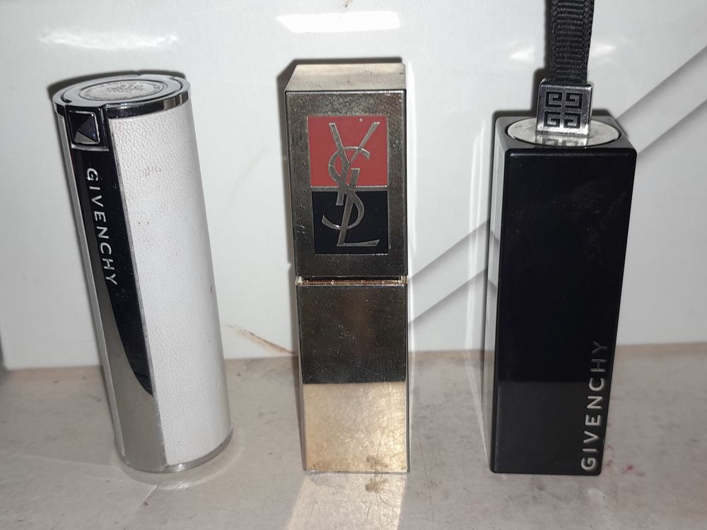 Etuis rouges a l�vres 4 Dijon (21)