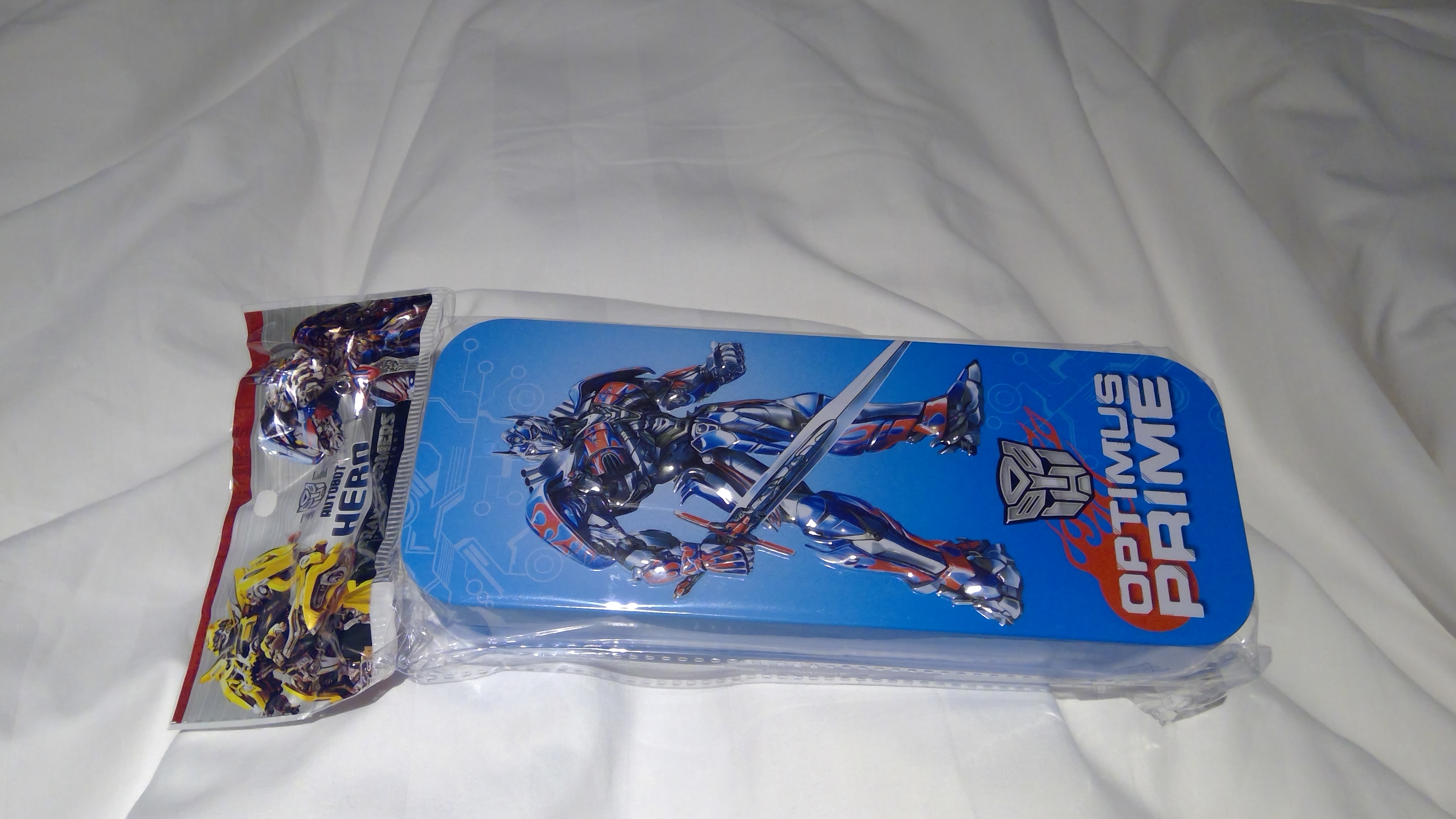 11 euro TROUSSE BOITE TRANSFORMERS
11 Macey (10)