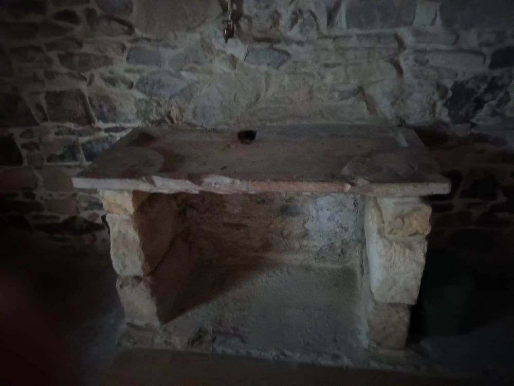 Evier avec pieds en pierre 200 Clarensac (30)