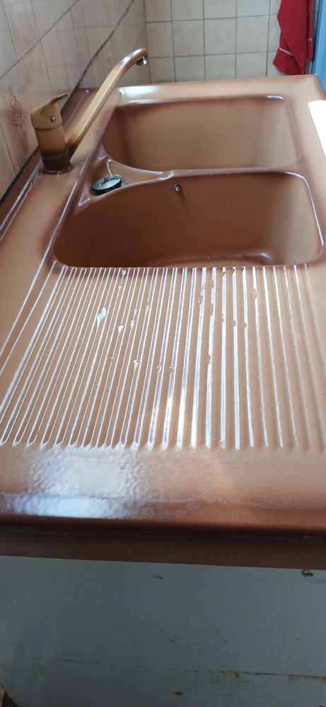 Evier ceramique marron . 35 Ch�teau-d'Olonne (85)