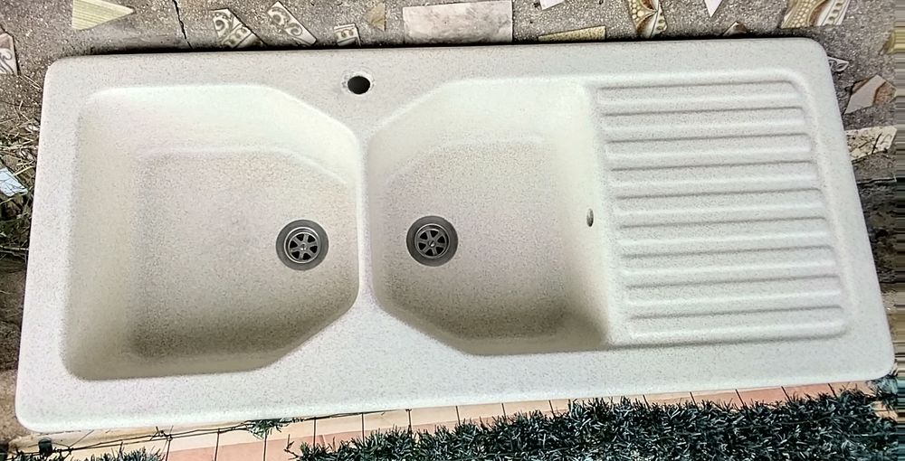 �VIER Doubles Bacs en C�ramique 20 Antibes (06)