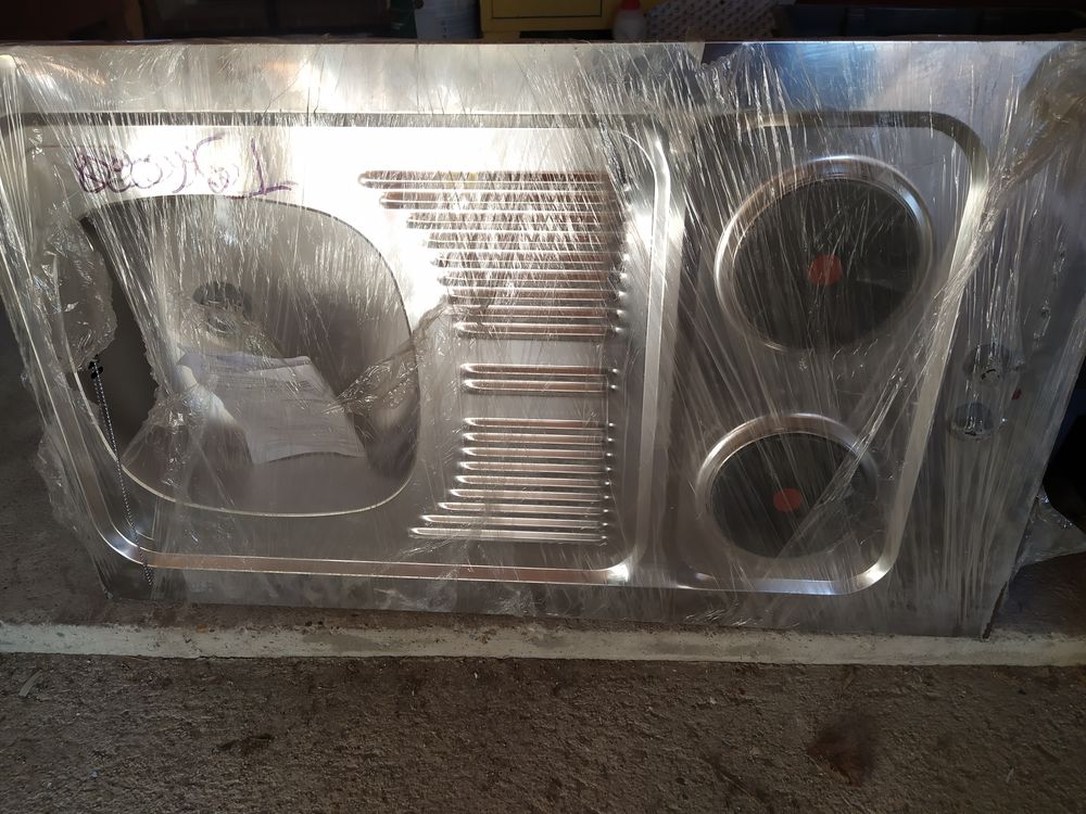 evier inox +plaques electriques 100 Mori�res-l�s-Avignon (84)