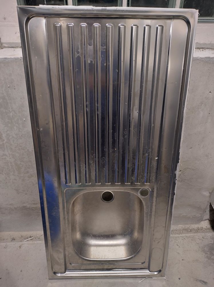 Evier � poser MAN 120x60 cm, 1 �gouttoir avec son vidage 105 Osny (95)