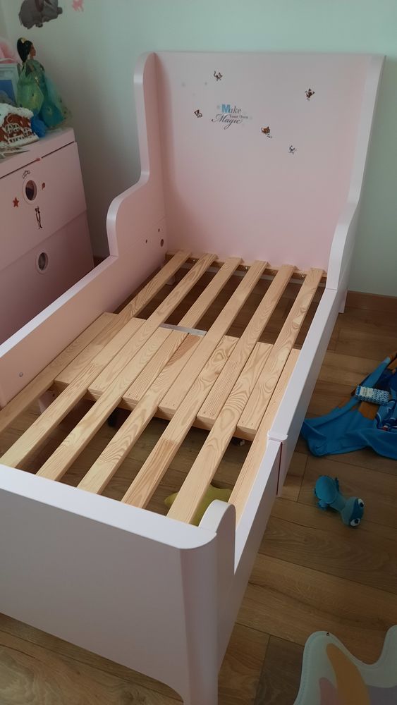 Lit �volutif enfant rose BUSUNGE + matelas 0 Le Pallet (44)