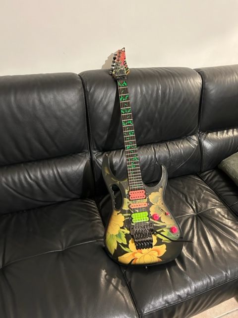 EXCEPT. GUIT. ELEC IBANEZ DE 1989 STEVE VAI JEM 77 FP 4500 Annecy (74)