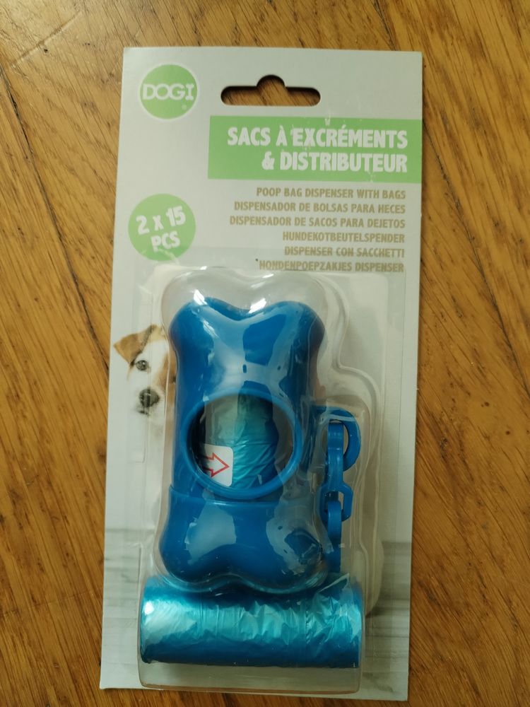Sac excr�ments pour chien couleur BLEUE (PRODUIT NEUF SOUS A 2 Brillon-en-Barrois (55)