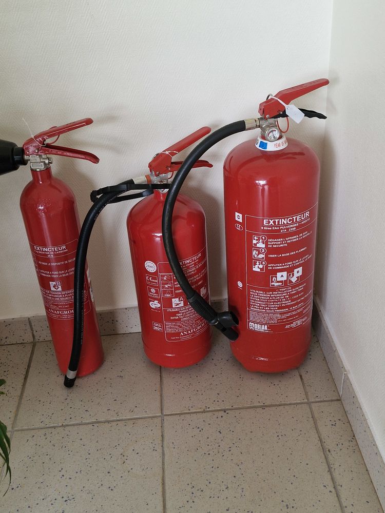 extincteurs 20 Montr�court (59)