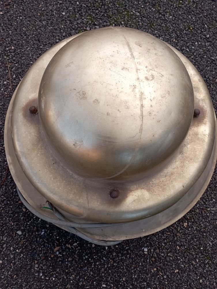 Extracteur cuisine, tr�s puissant pour toiture. 80 Montcel (73)