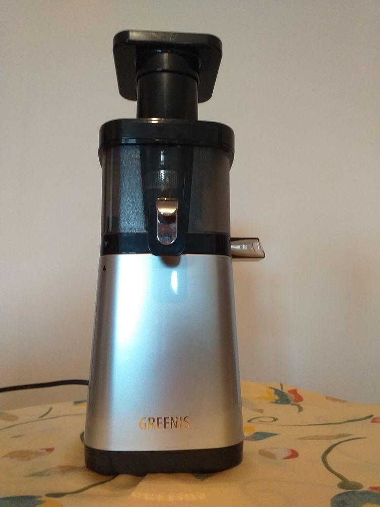  EXTRACTEUR DE JUS FRUITS ET LEGUMES 250 Uchaud (30)