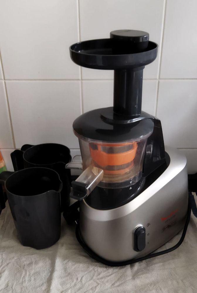 Extracteur de jus MOULINEX Infiny Juice, tr�s bon �tat 90 Colomiers (31)