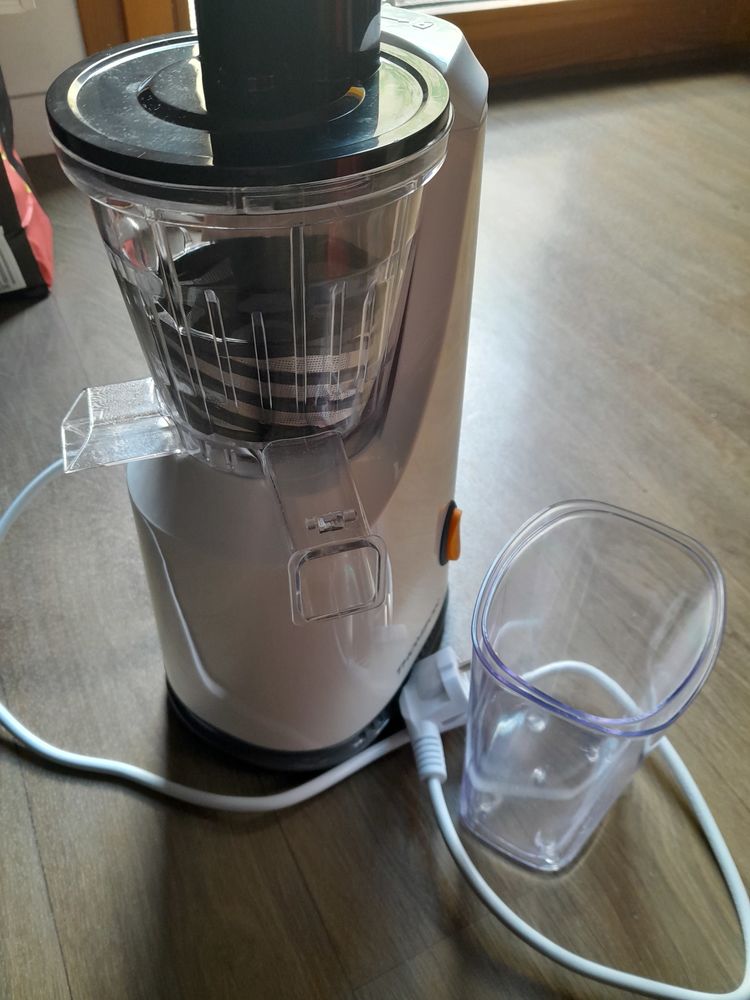 Extracteur de jus Thomson THJU8163 30 Bezons (95)