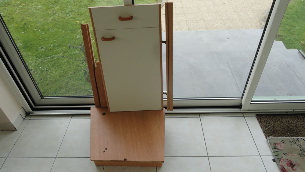 Fa�ade de meuble 15 Sabl�-sur-Sarthe (72)