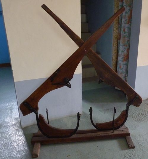 Fagoteuse, instrument ancien pour faire des fagots 65 Vend�me (41)