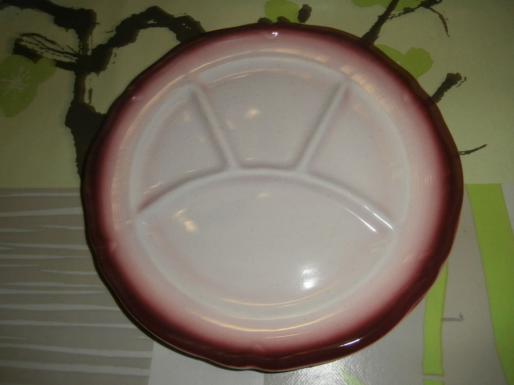 FAIENCE DE SAINT AMAND - ASSIETTES A COMPARTIMENTS 0 Billy-Montigny (62)