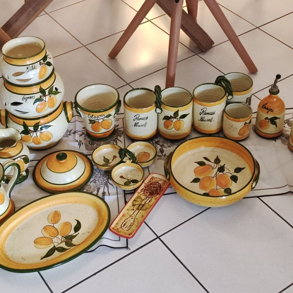 Lot de fa�ence de Vallauris 20 La Valette-du-Var (83)