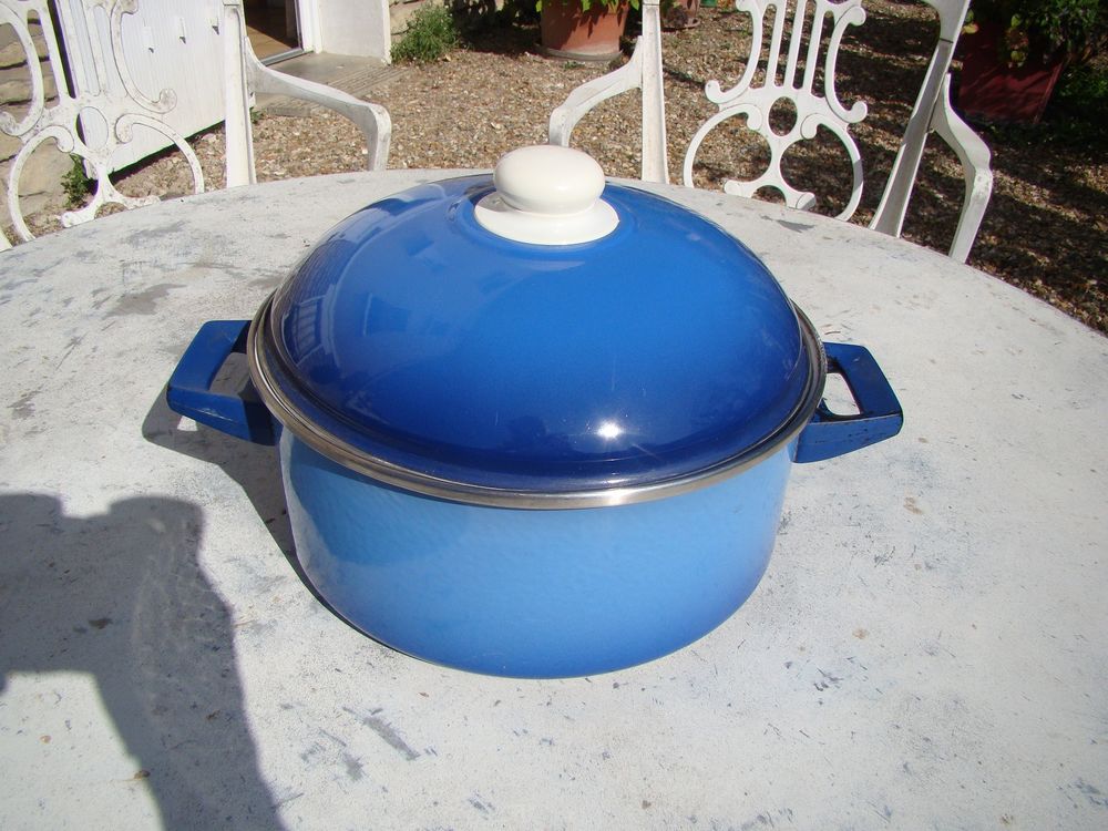 Faitout �maill� 10 Gargenville (78)