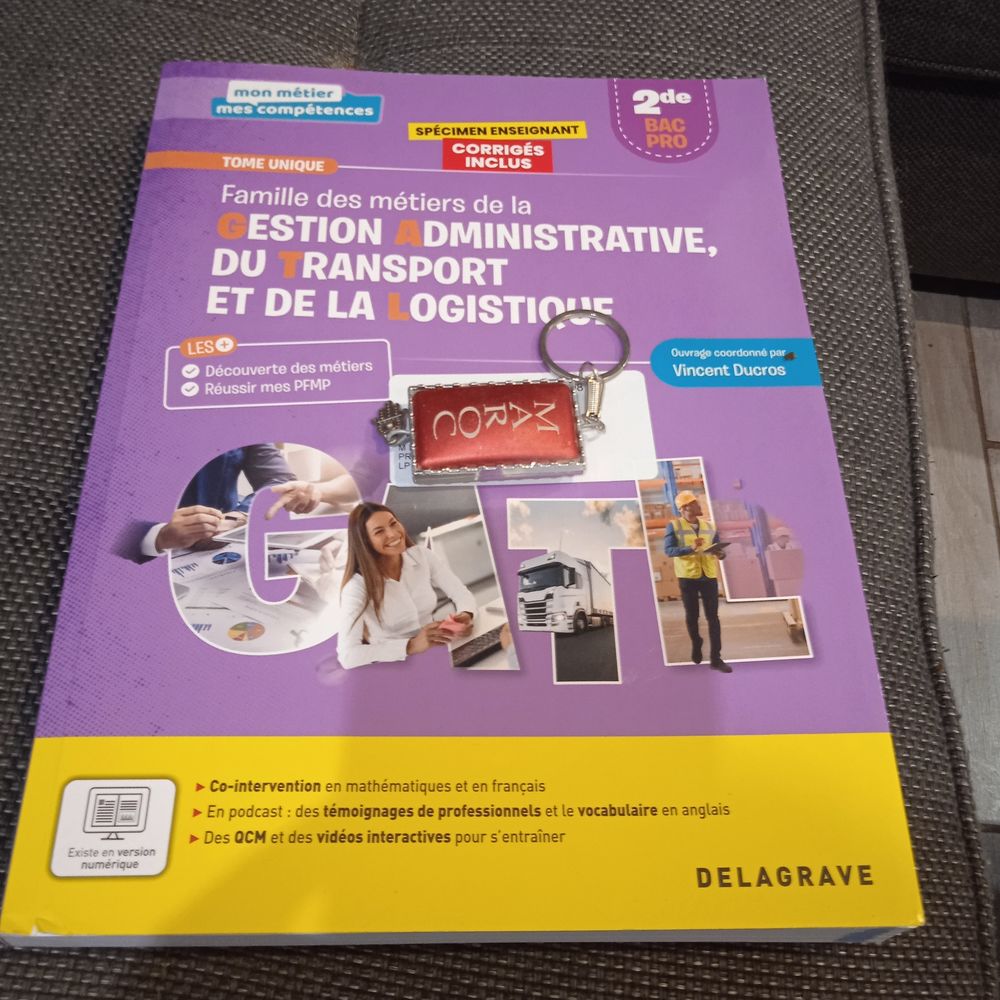 Famille des m�tiers GATL niv 2de, ed Delagrave isbn 97822061 8 Montpellier (34)