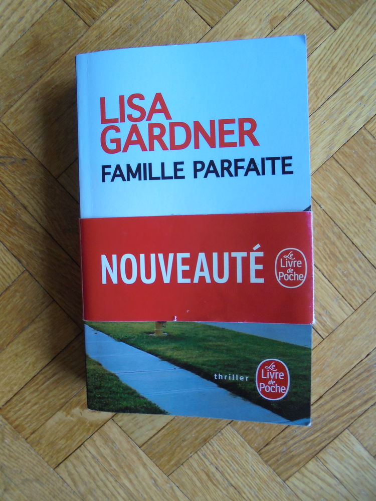 Famille parfaite (98) 4 Tours (37)