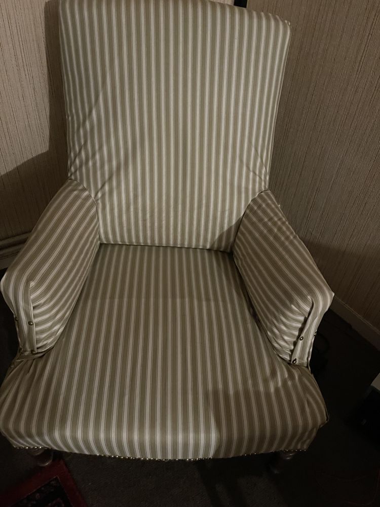 Fauteuil ancien tissu neuf 100 Langoiran (33)