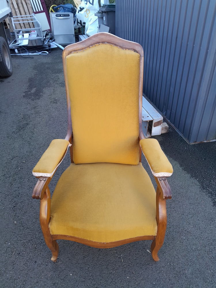 Fauteuil ancien 100 Angers (49)