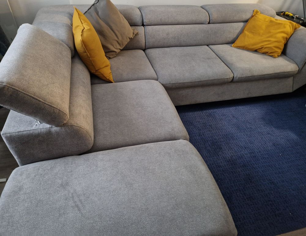 FAUTEUIL D'ANGLE QUI S'OUVRE EN LIT 700 Bobigny (93)