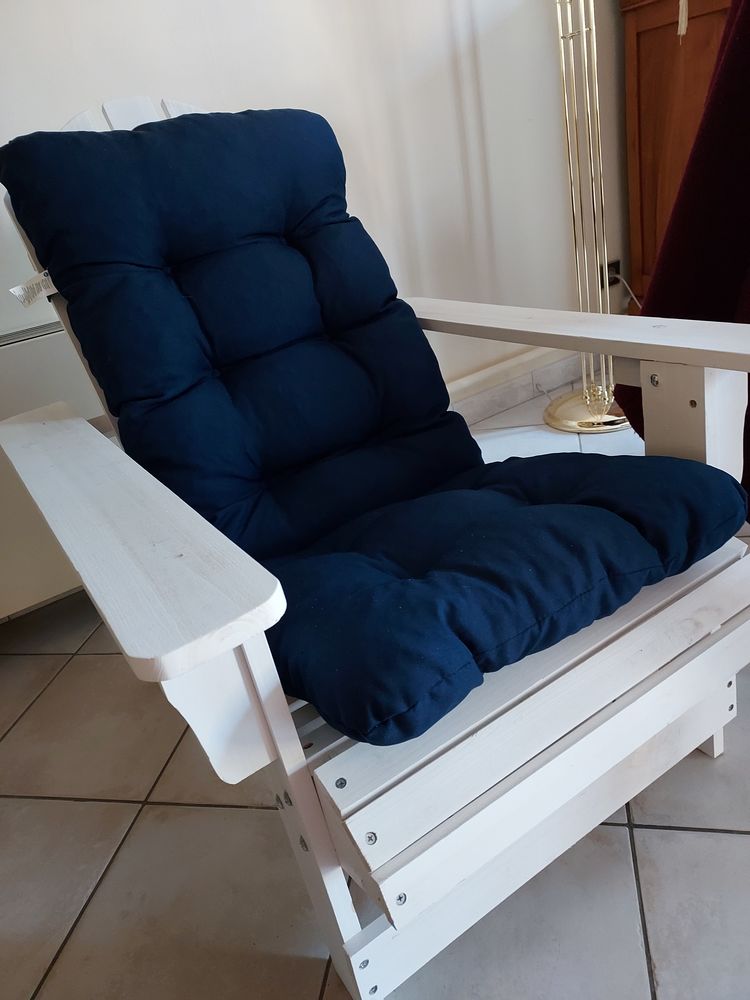 Fauteuil arondak en bois, c�rus� blanc 50 Castelnaudary (11)