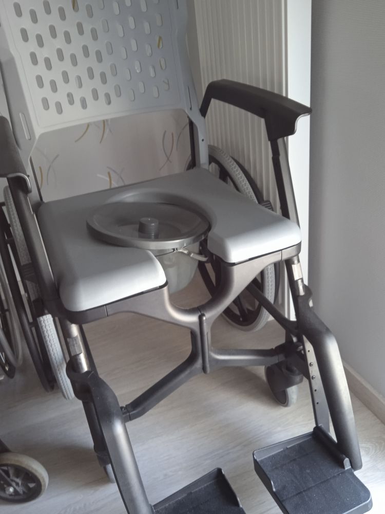Fauteuil bathmobile pour PMR 450 Quetigny (21)