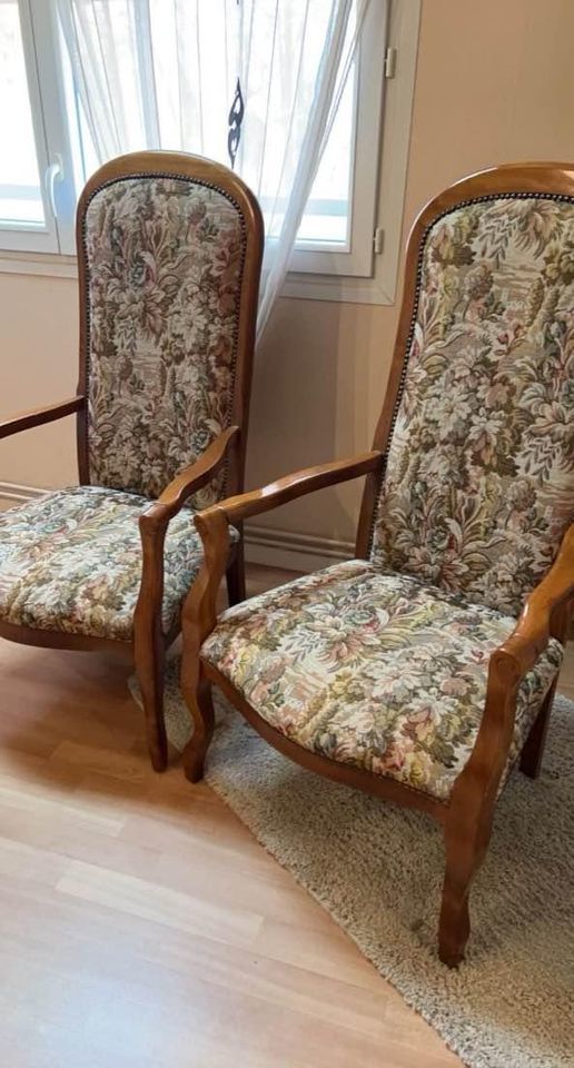 Fauteuil bois ancien 120 Seyssins (38)