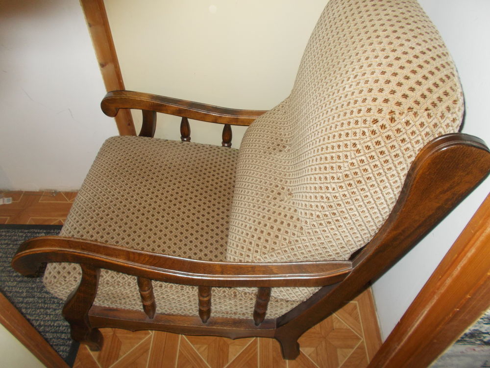 Fauteuil bois
25 La M�nitr� (49)