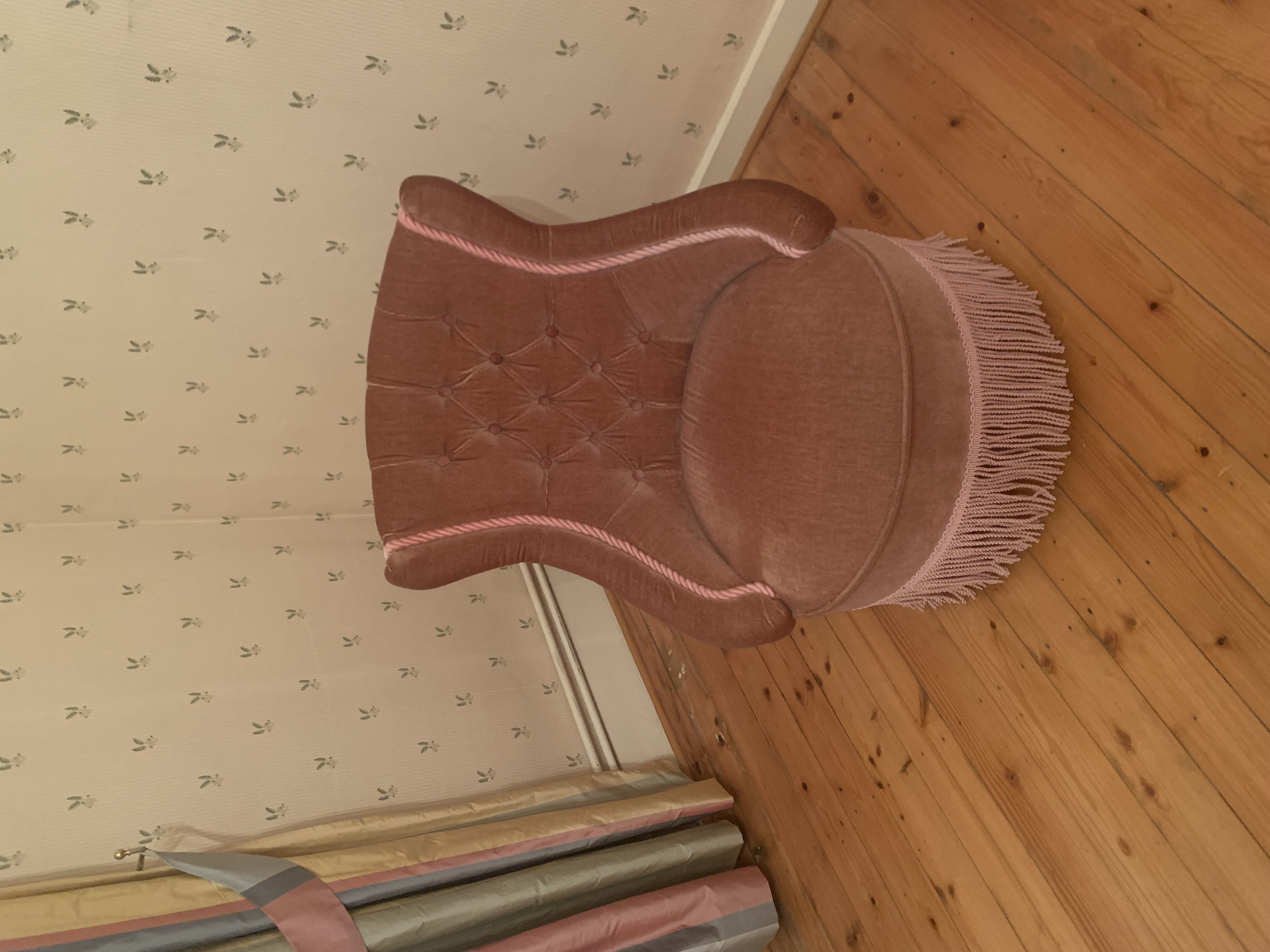 fauteuil boudoir en velours 25 Saint-Venant (62)