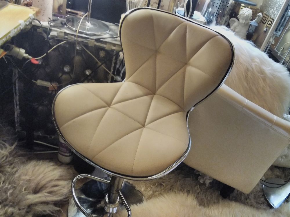 Fauteuil de bureau design 20 Saint-Bonnet-sur-Gironde (17)