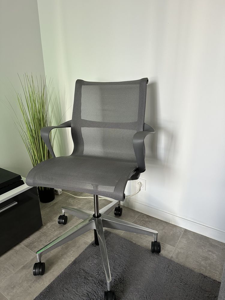 Fauteuil de bureau Herman Miller 100 Trappes (78)