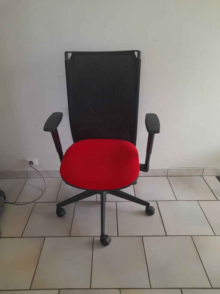 Fauteuil de bureau . Mobilier 30 Chemilly-sur-Yonne (89)