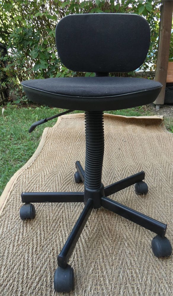FAUTEUIL DE BUREAU SUR ROULETTES 12 Pessac (33)