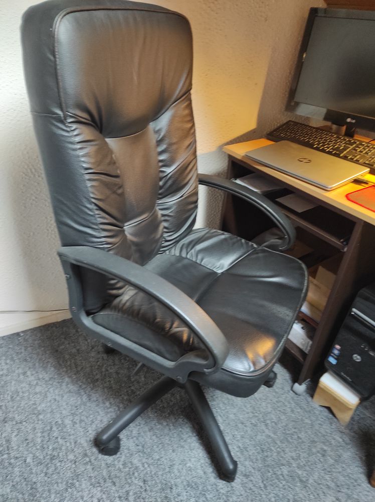 Fauteuil de bureau 40 Cr�vec�ur-le-Grand (60)