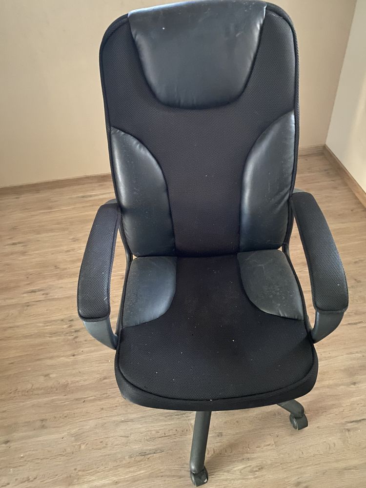 fauteuil de bureau 40 Saint-Cyprien-sur-Dourdou (12)