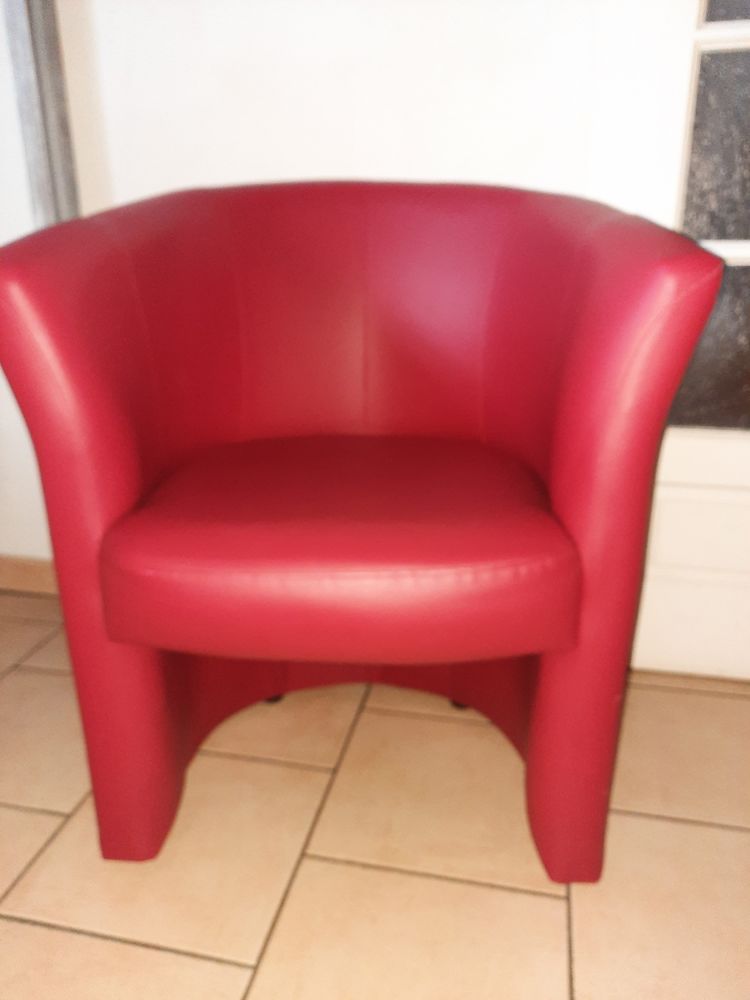  fauteuil cabriolet  rouge fonc� simili cuir. 60 Gu�ret (23)